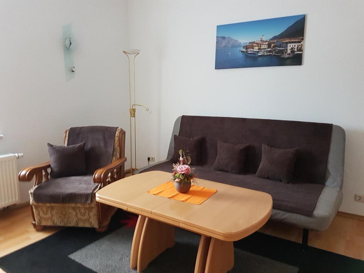 Ferienwohnung Am Viaduktweg Familie Roman Langenleuba-Niederhain Exterior foto